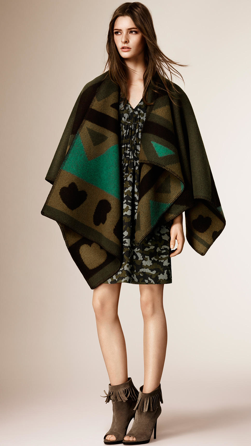 Burberry Graphic Wool And Cashmere Blanket Poncho in Olive Green (Green) |  Lyst