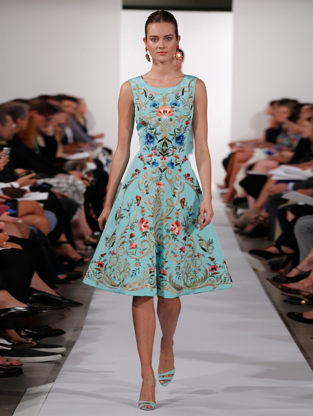 Lyst - Oscar de la renta Sleeveless Floral Embroidered Dress in Green