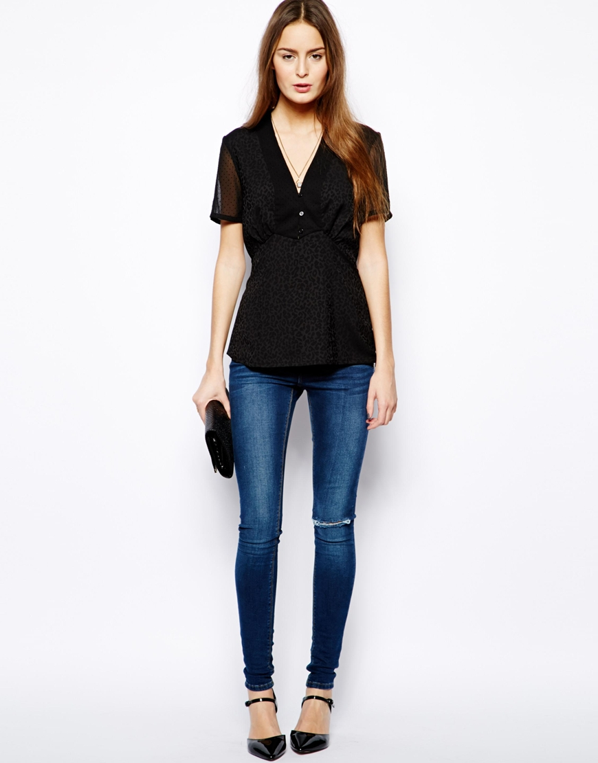 Lyst - French connection Fast Liquid Leopard V Neck Top in Black
