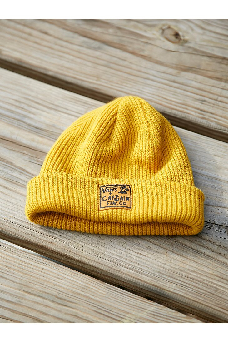 vans peanuts beanie