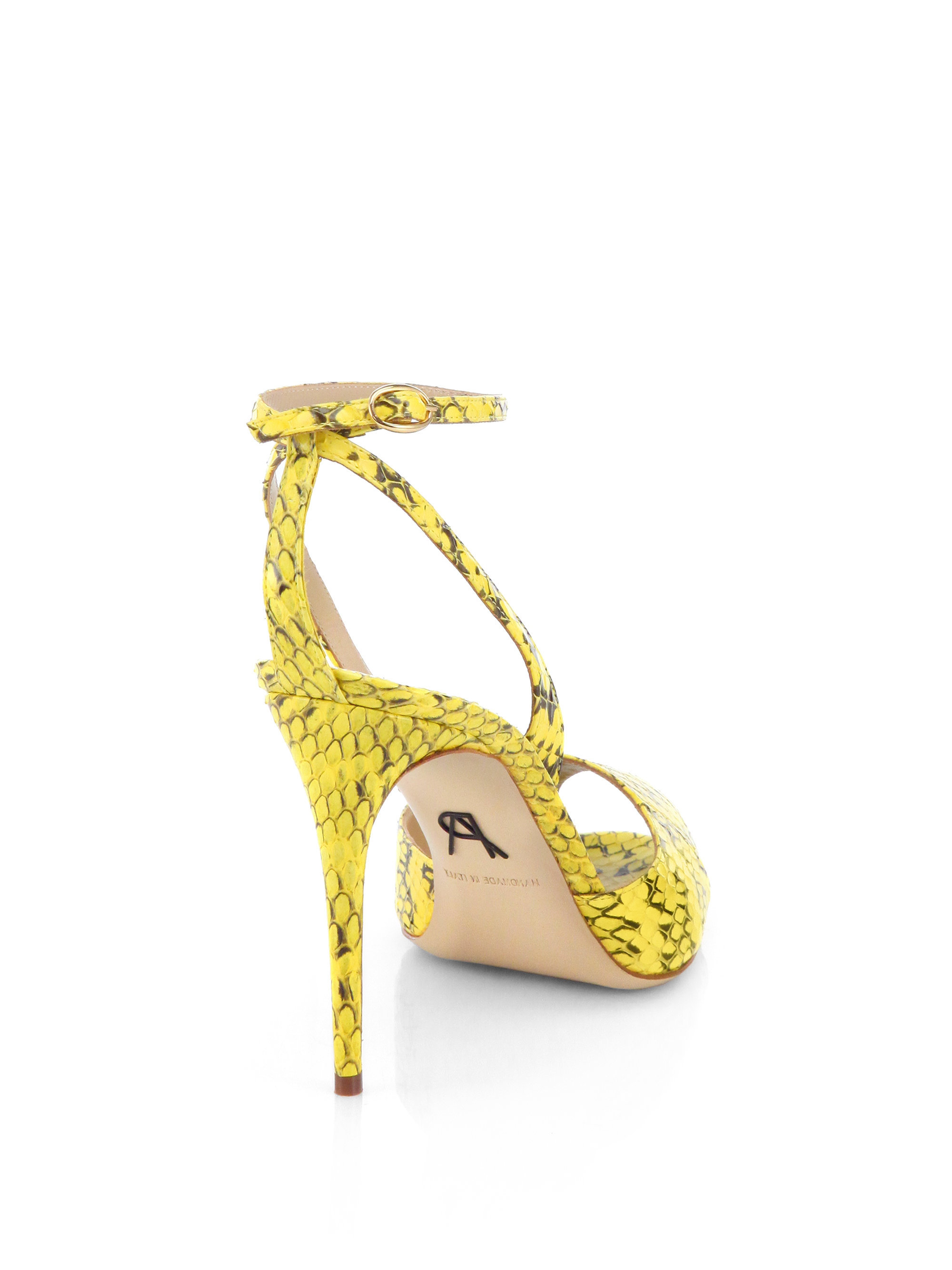 steve madden chunky sandals