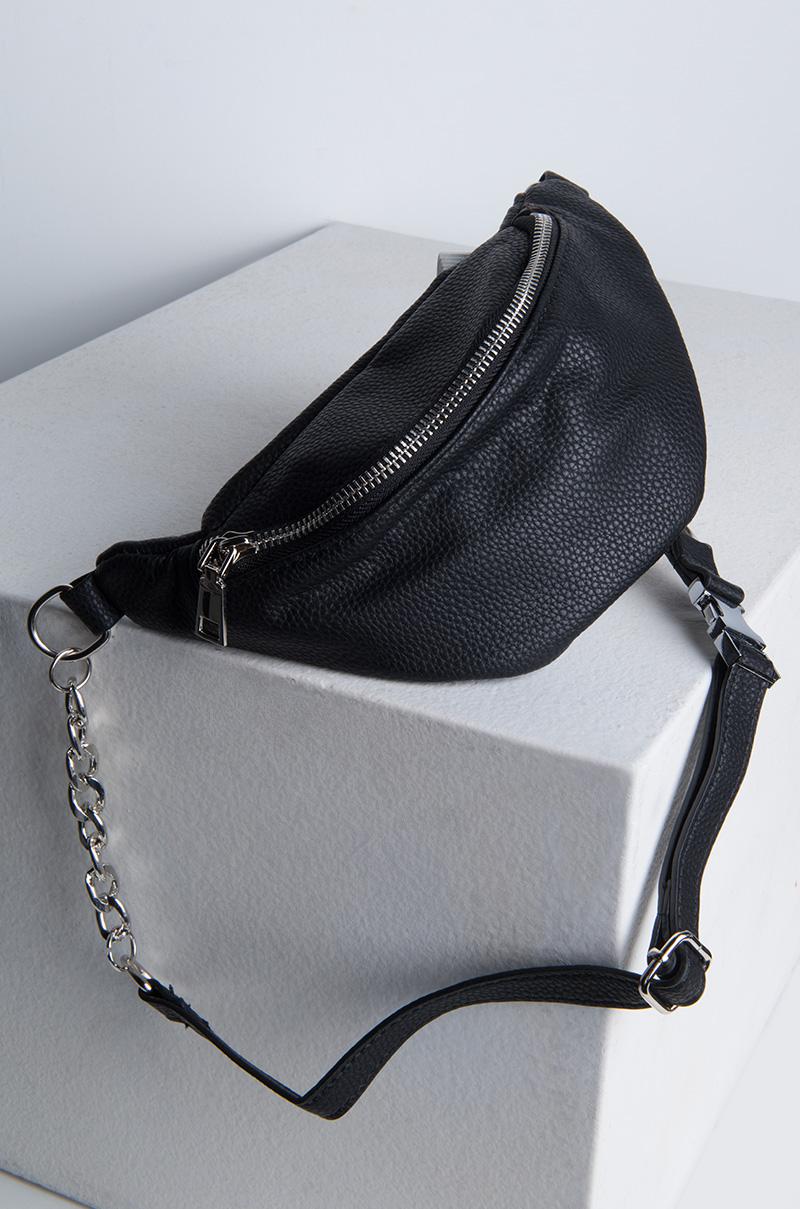 gucci chain fanny pack