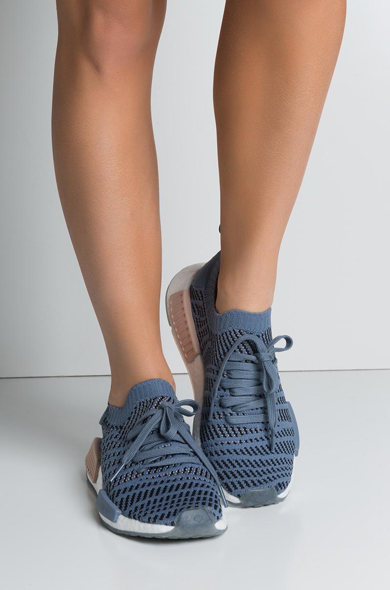 adidas women's blue nmd_r1 stlt primeknit sneakers