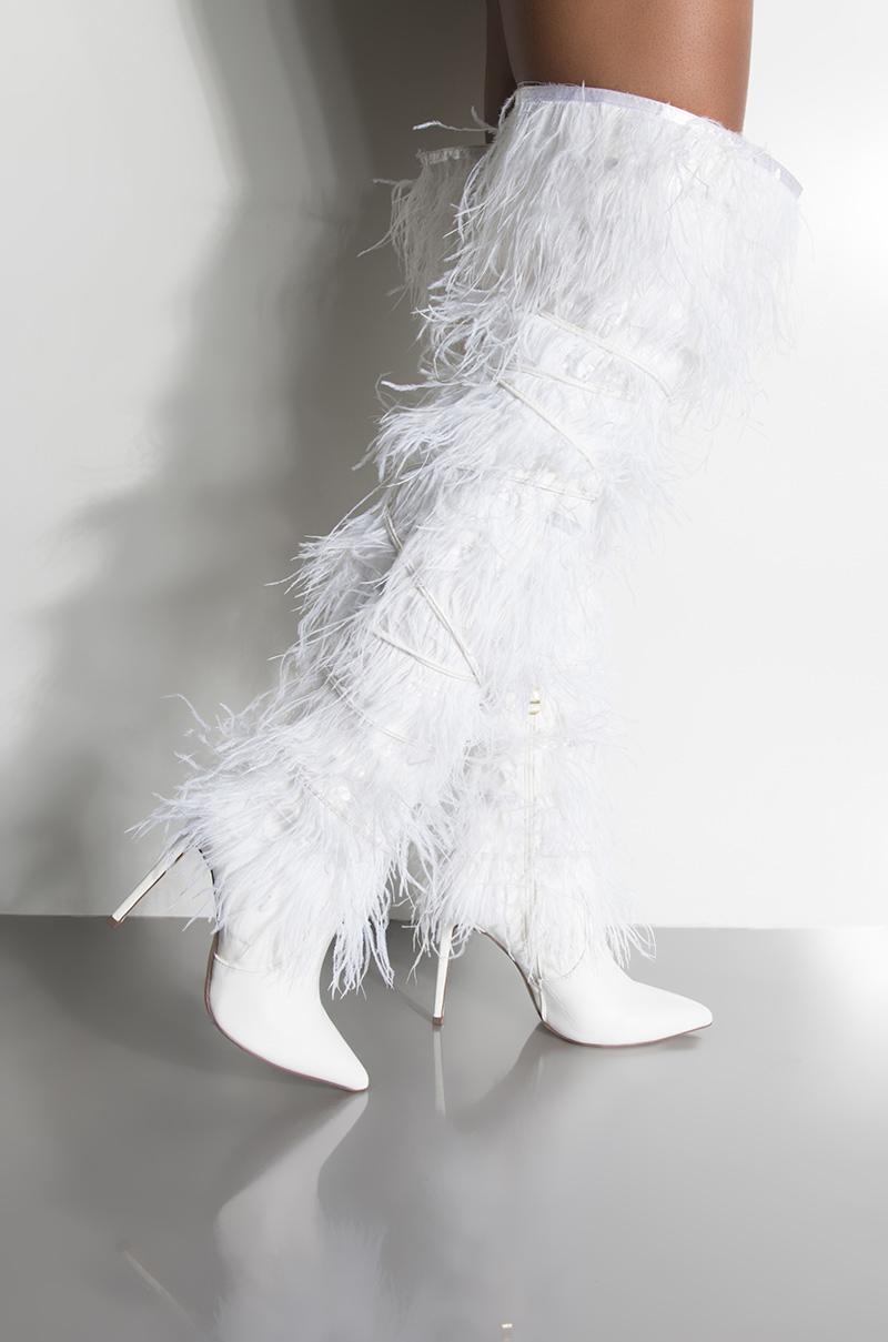 AKIRA Circa Burlesque Feather Thigh 