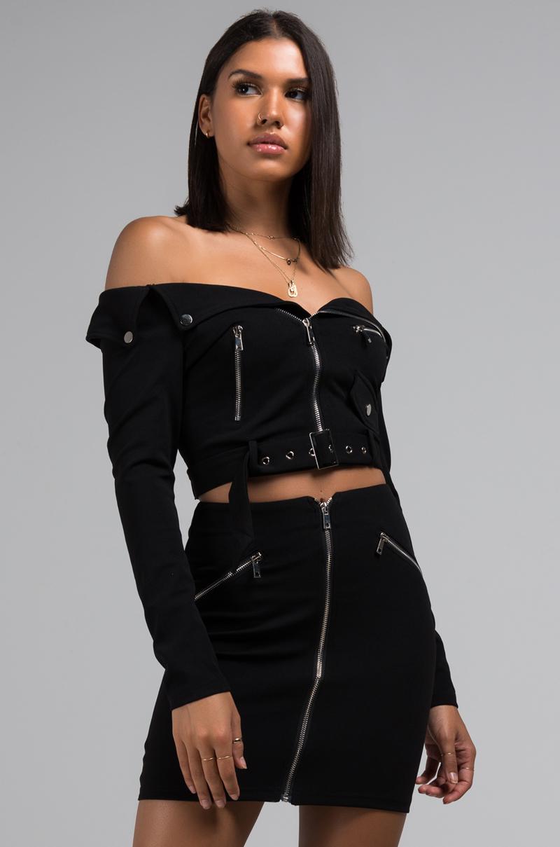 off shoulder zip up jacket