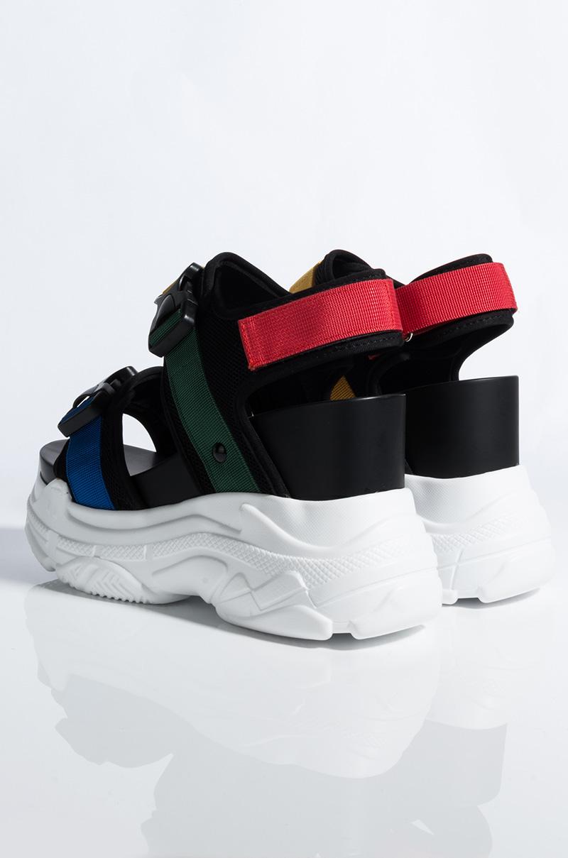 platform crocs akira