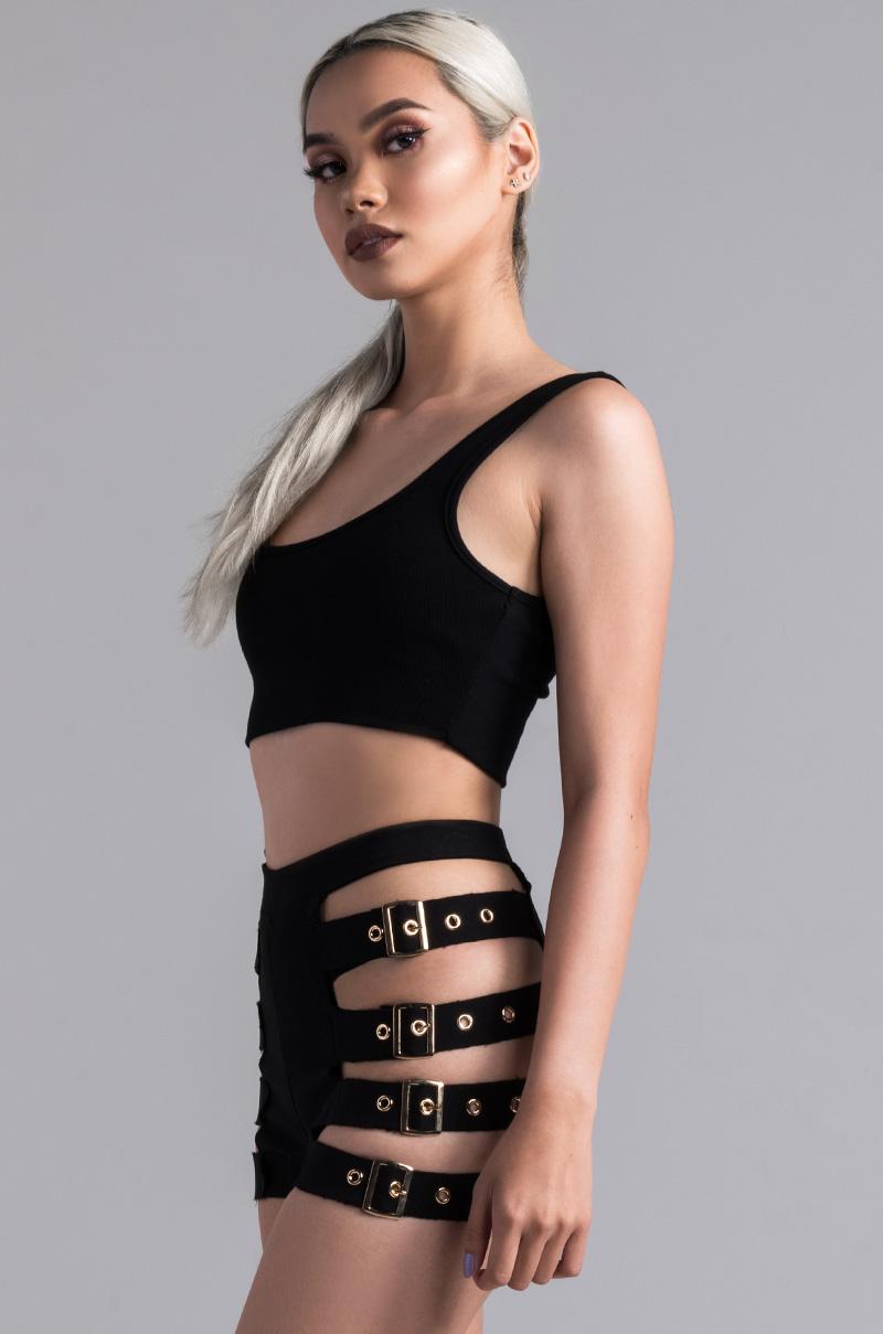 side buckle hot pants