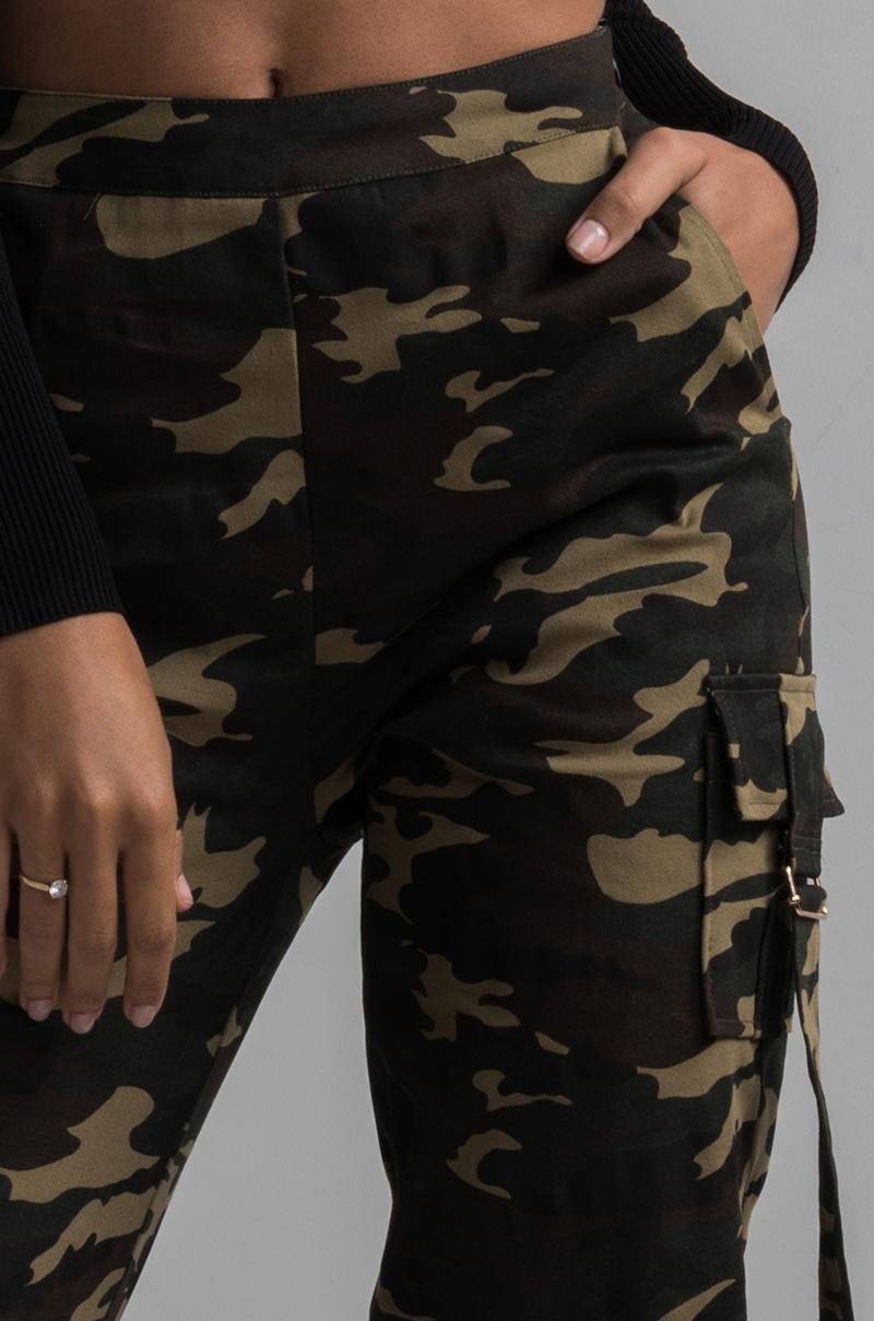 kayla camo jogger pant