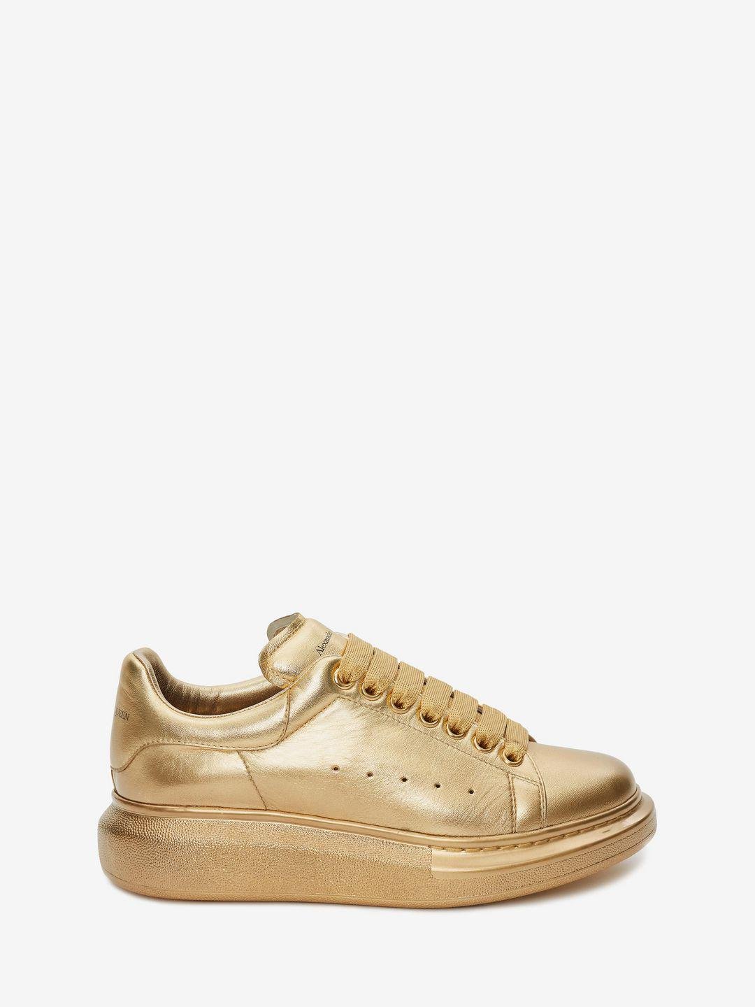 Alexander McQueen oversized trainers in metal gold and white 💖 | Mcqueen  sneakers, Platform tennis shoes, White sneakers