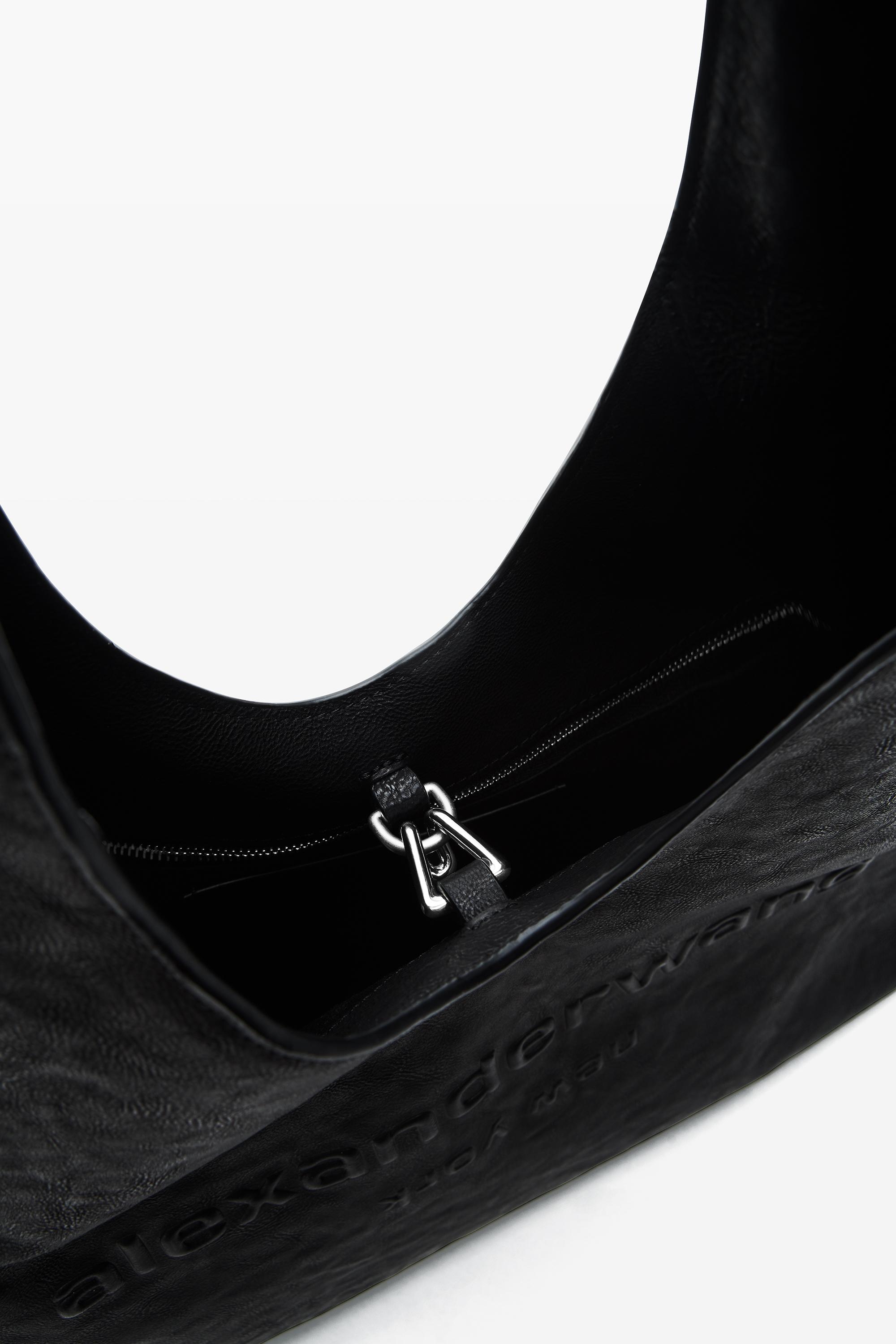 ショルダーバッグ・ポシェット Alexander Wang Black Leather Large Pike Shoulder Bag Alexander Wang Black Large Pike Hobo | Lyst