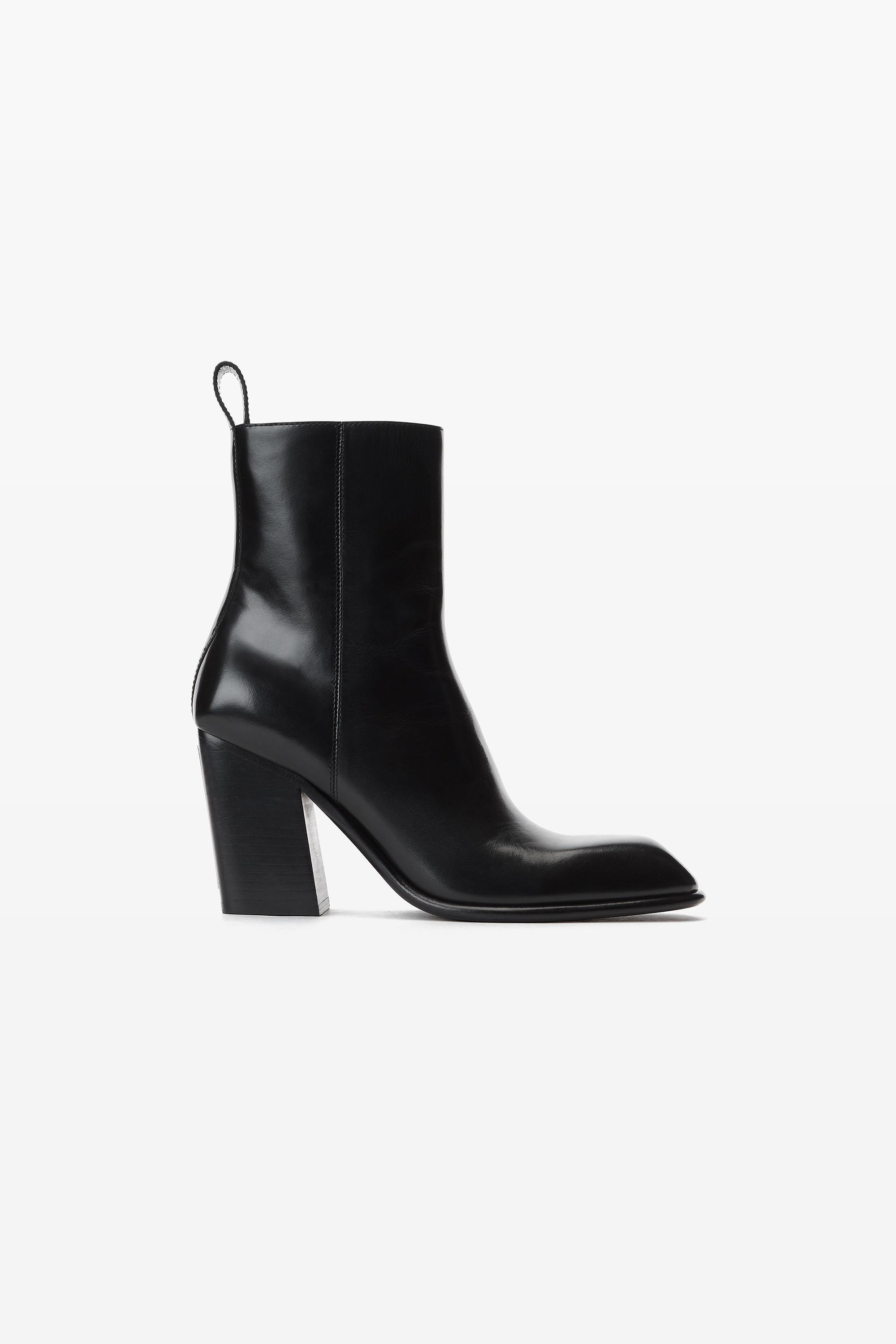 Alexander Wang Throttle 95mm Ankle Boot In Leather in Black