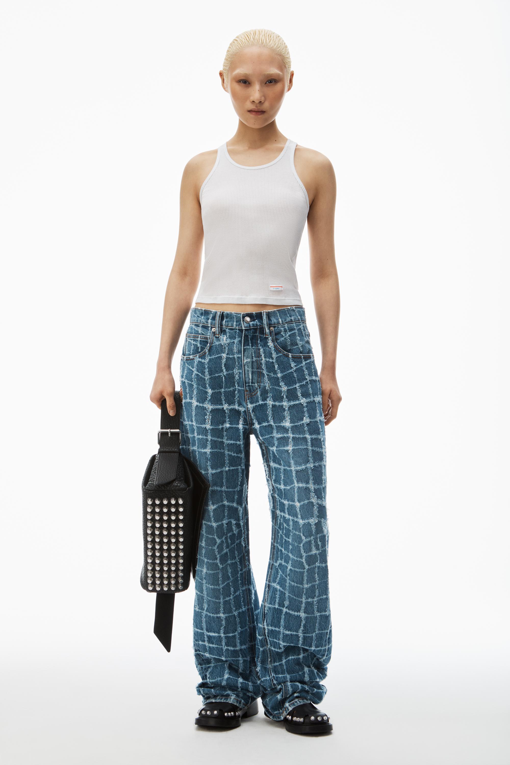 Alexander Wang ブルー レーザー ディストレス ロゴ ジーンズ Alexander Wang ロゴエンボス ジーンズ | ブルー | FARFETCH JP