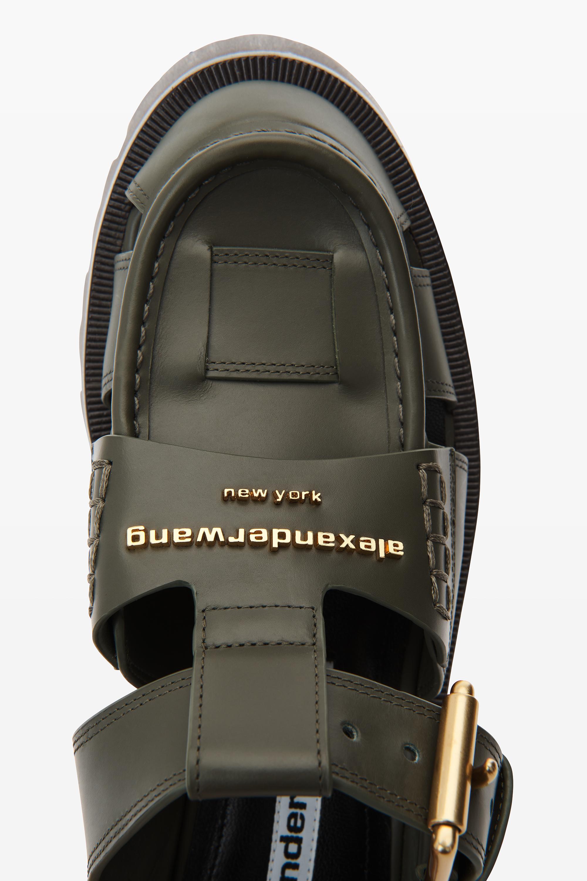 Alexander Wang カーターケージサンダル Alexander Wang Carter Caged Leather Sandals | Black | FARFETCH