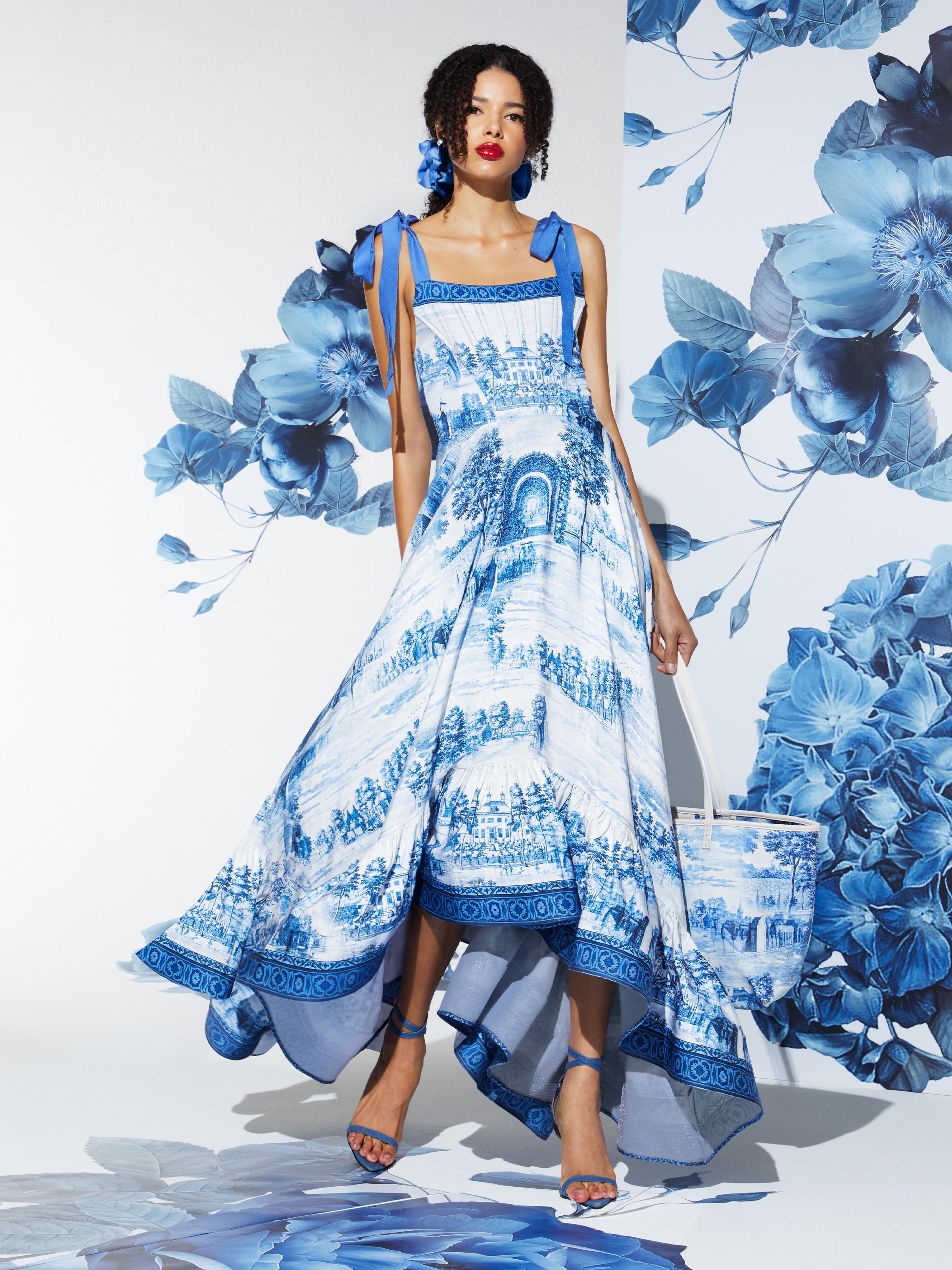 Alice + Olivia Rosalee Maxi Dress in Blue | Lyst