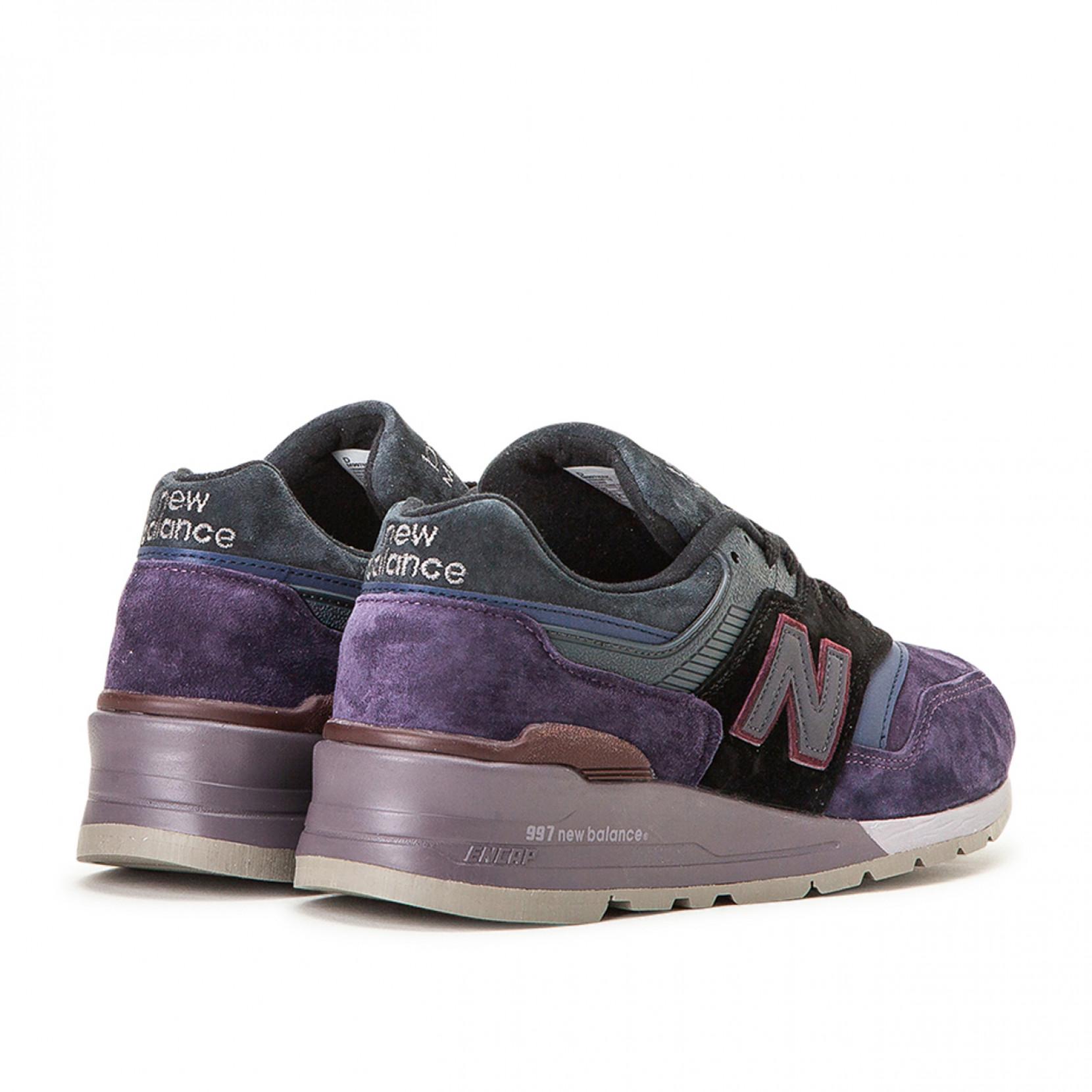 new balance 997 nak