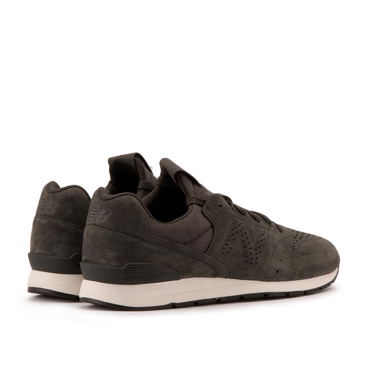 new balance mrl996dp