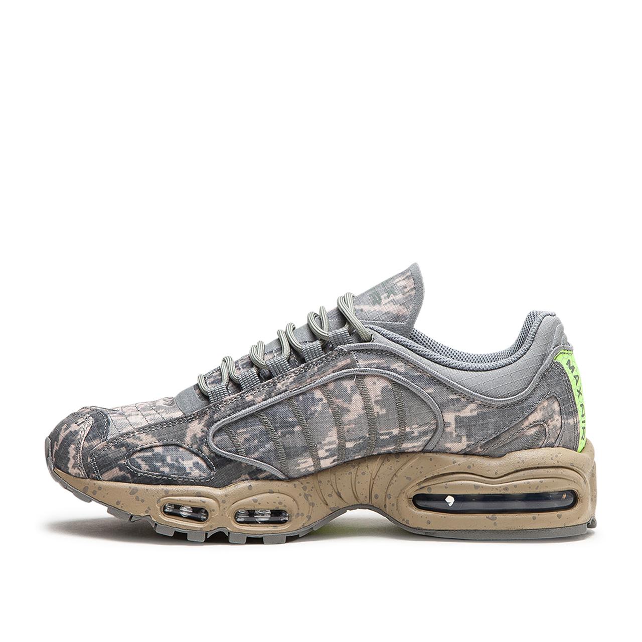 olive green nike tailwind
