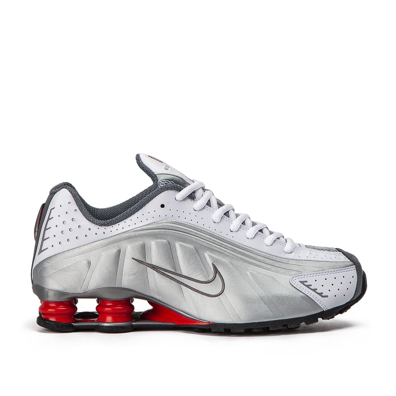 nike shox white and black