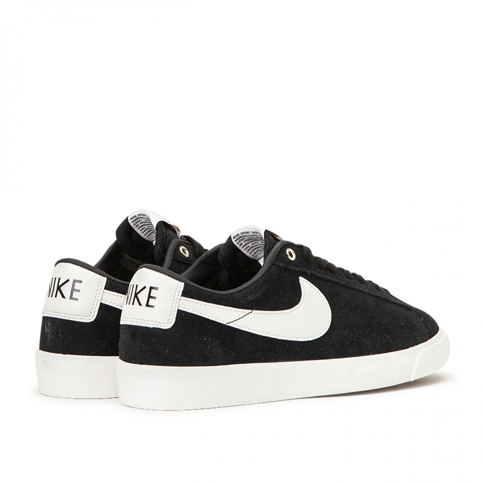 nike black blazer low