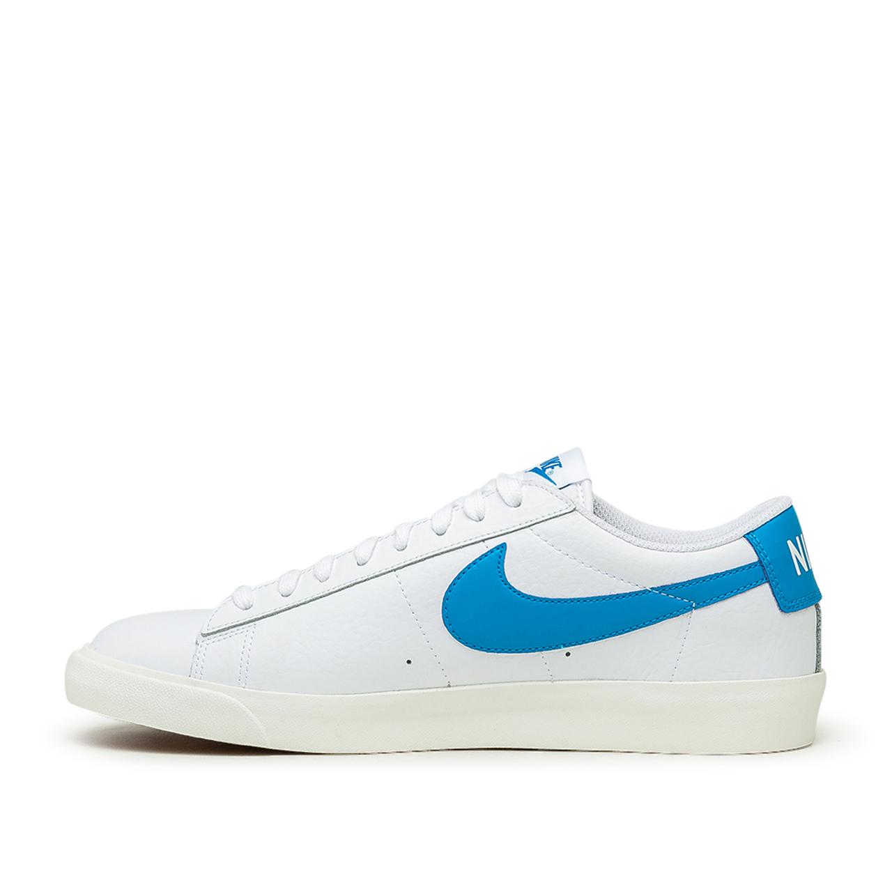 all white nike blazer low