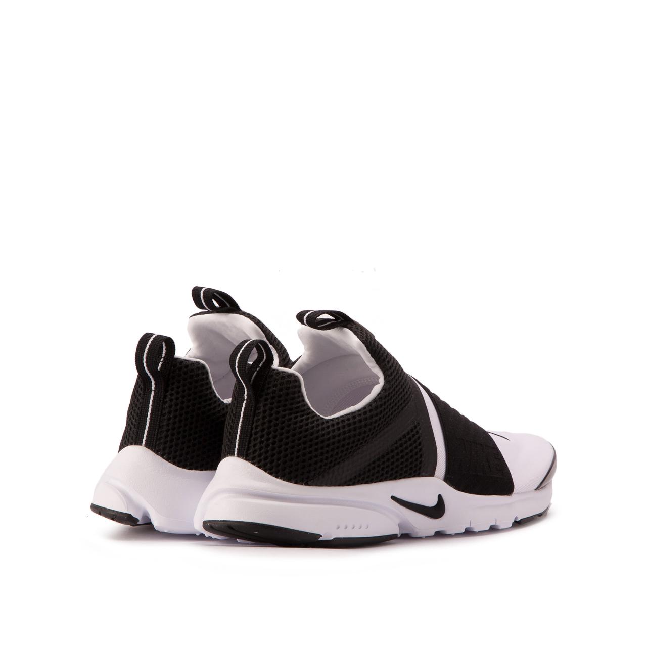 black and white nike presto extreme