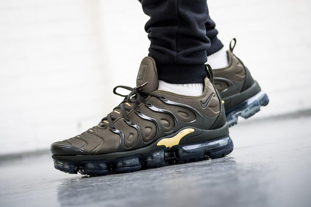 Nike Nike Air Vapormax Plus in Olive (Green) for Men | Lyst
