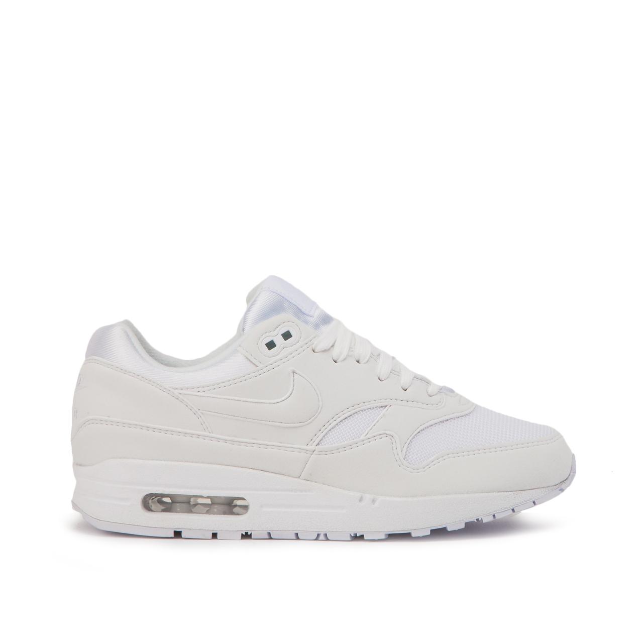 air max 1 triple white