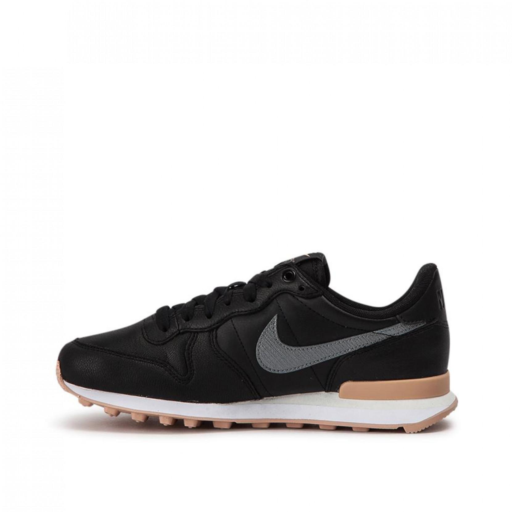 nike wmns internationalist premium