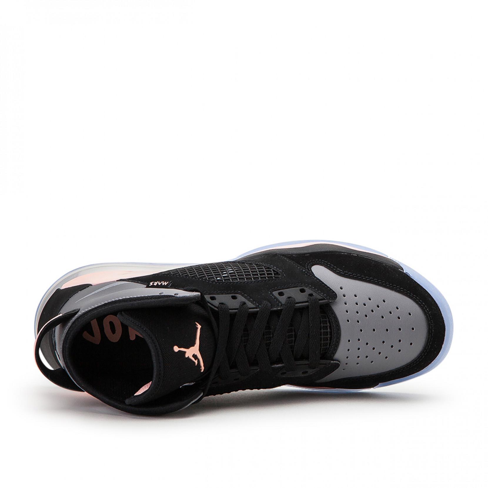 jordan mars 270 black gunsmoke crimson tint