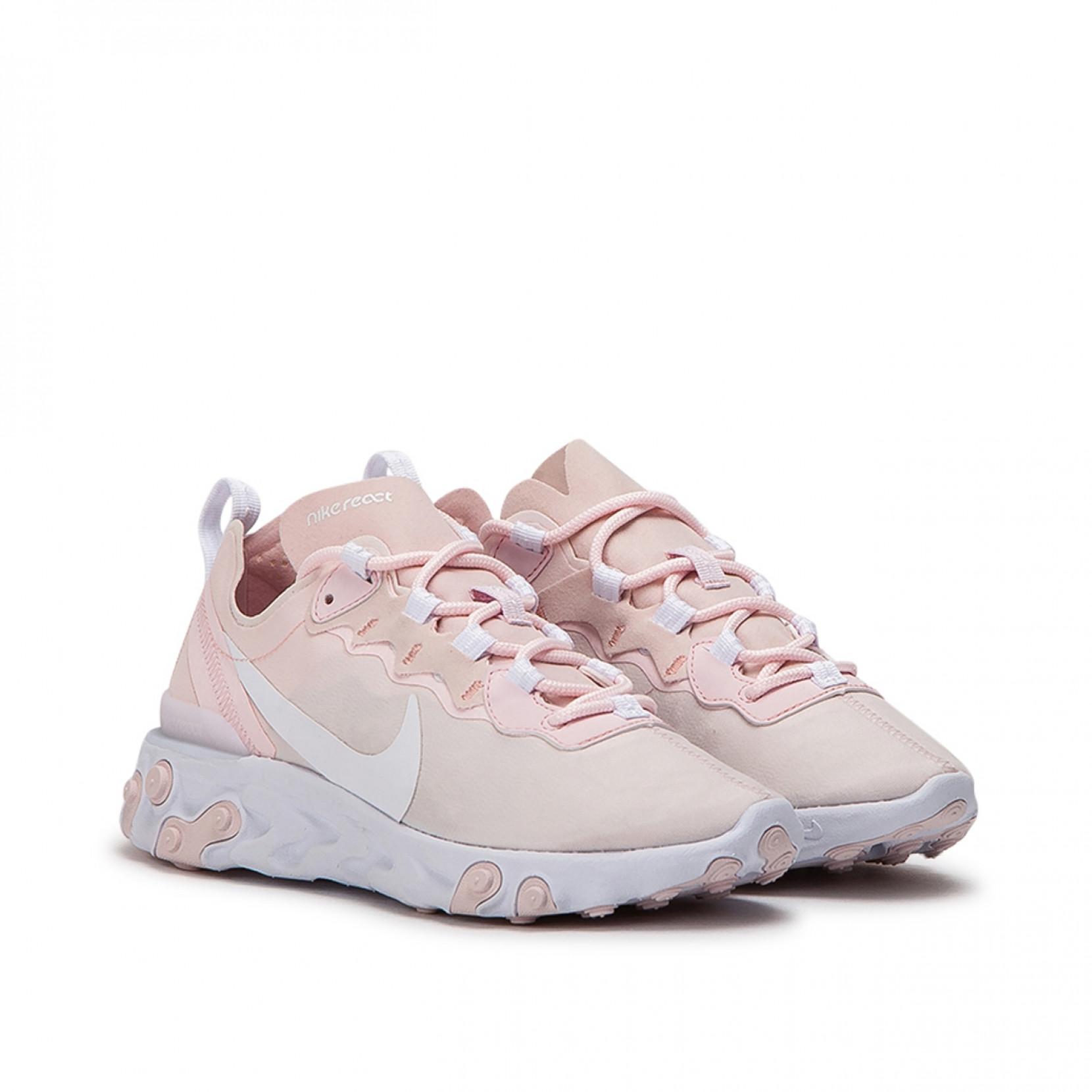 nike wmns react element