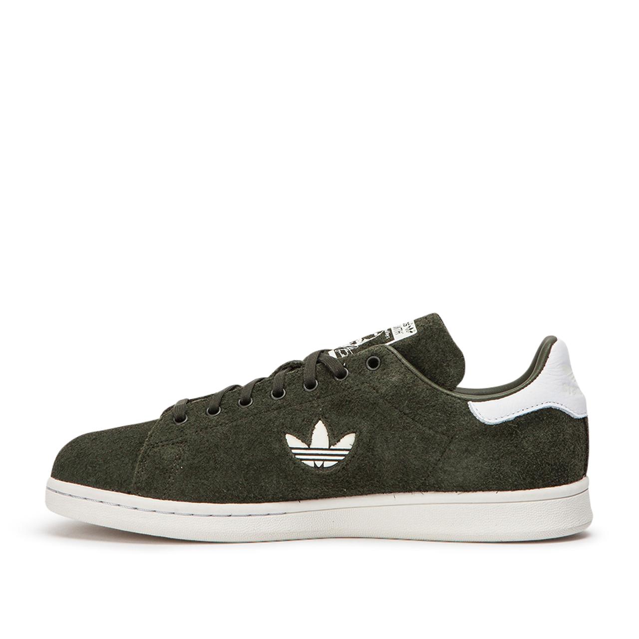 stan smith olive green