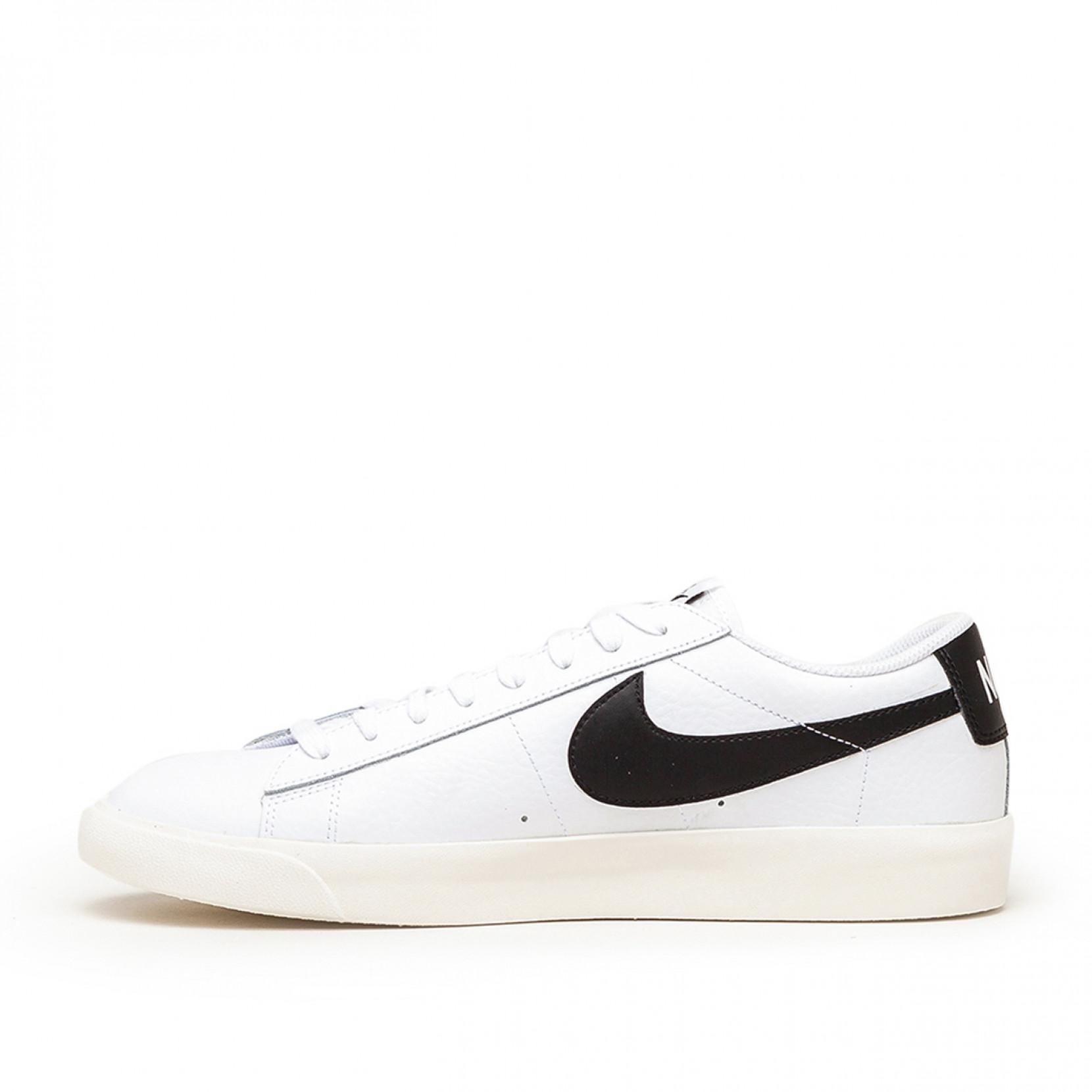 nike blazer low white
