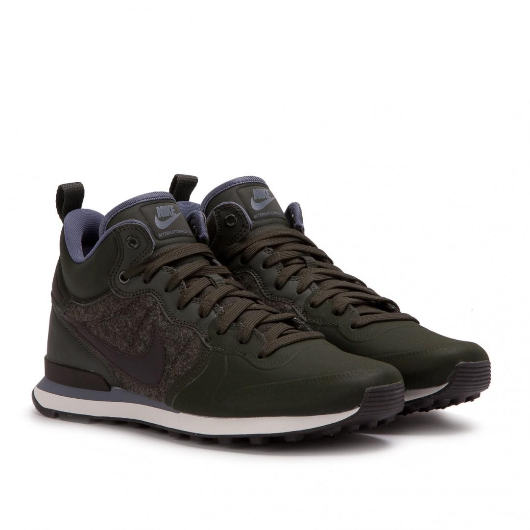 nike internationalist green mens