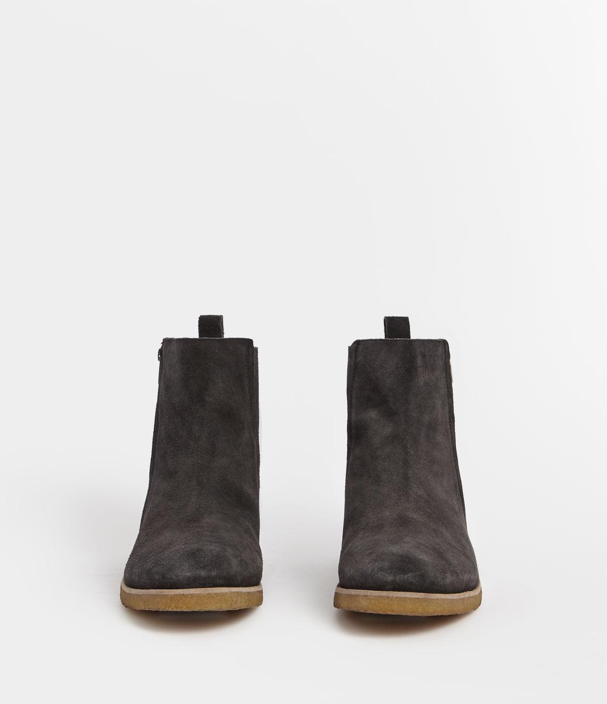 barbour raunds wing cap brogue chelsea boots