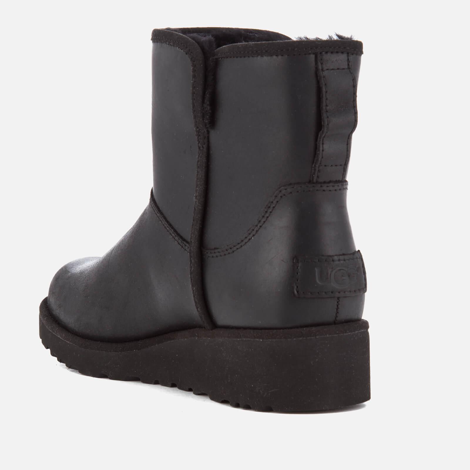 uggs kristin black