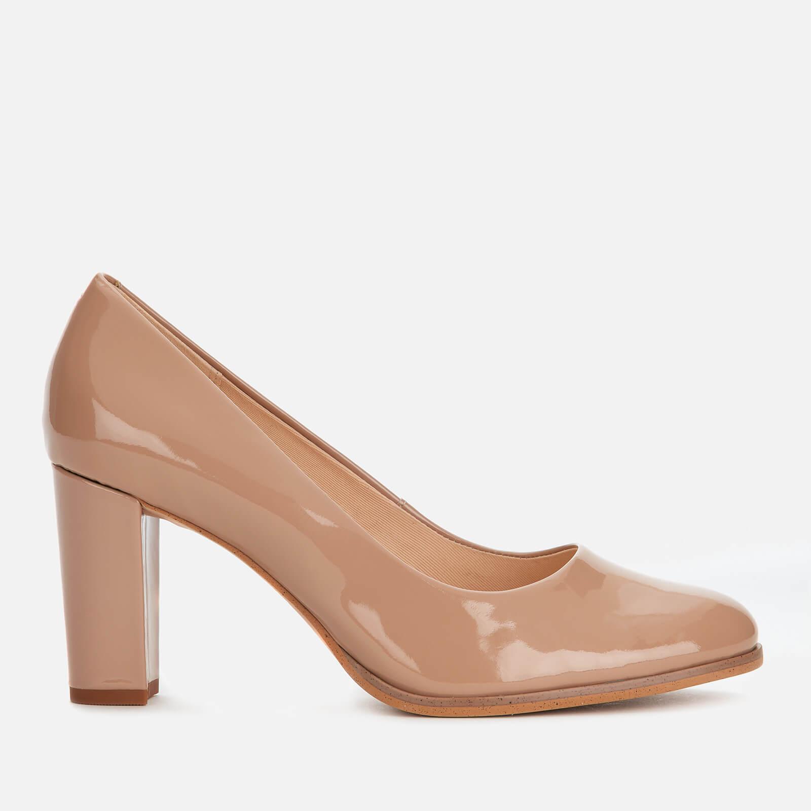 Clarks Leather Kaylin Cara Patent Court Shoes in Nude (Natural) - Lyst