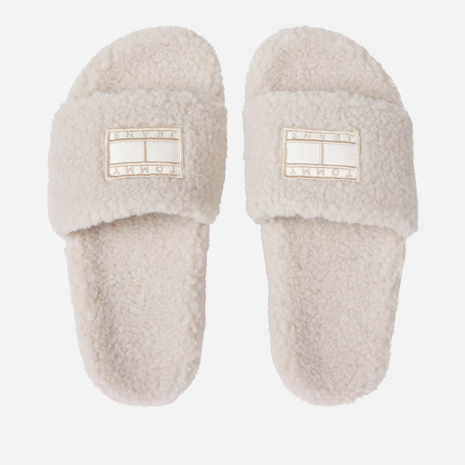 Tommy Hilfiger Fluffy Sherpa Slippers in White | Lyst