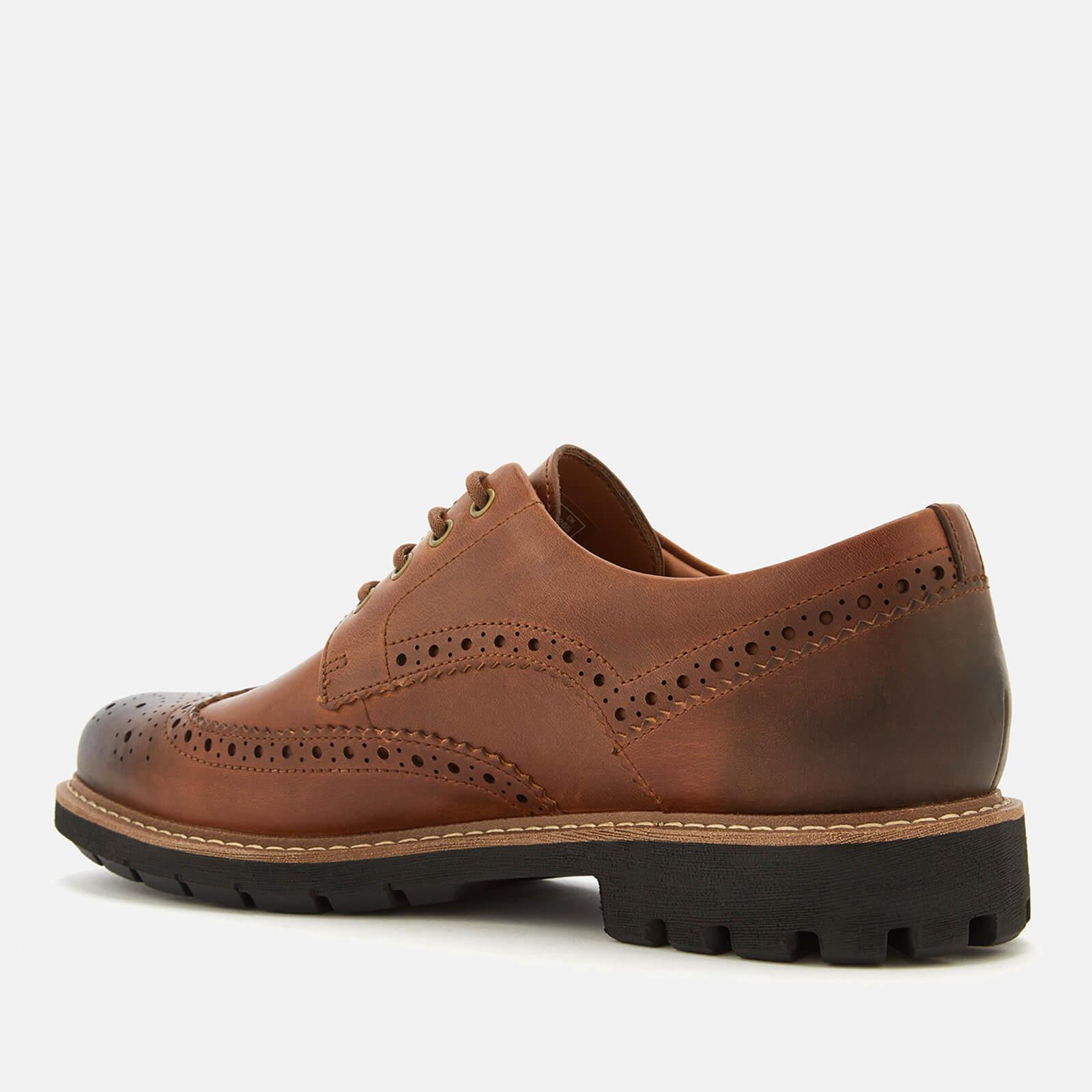 clarks batcombe wing dark tan