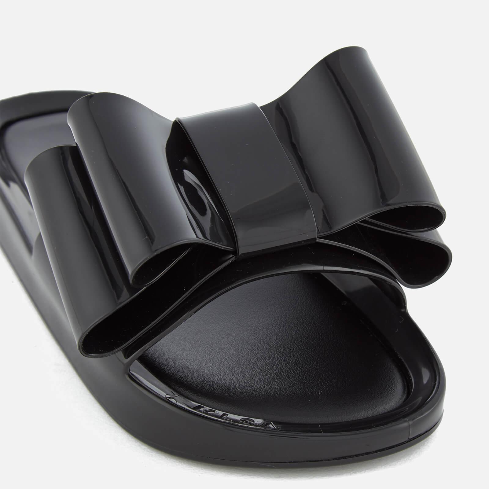 melissa slides bow