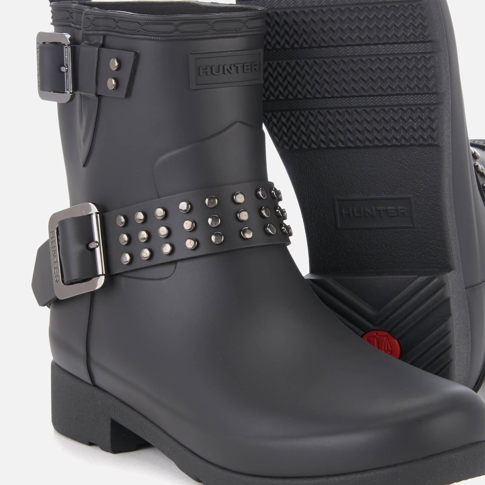 hunter refined stud biker