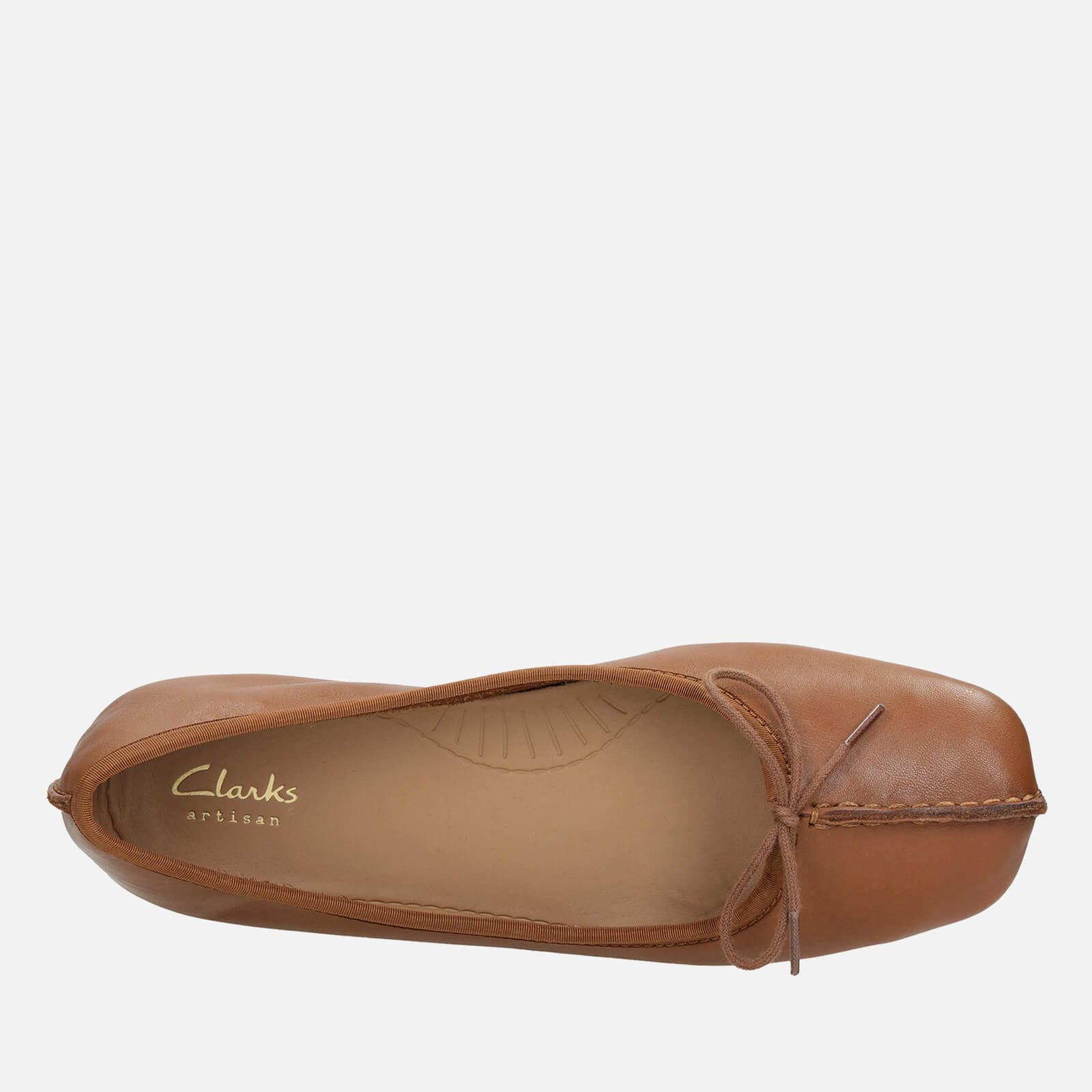 Clarks Freckle Ice Leather Ballet Flats in Brown | Lyst