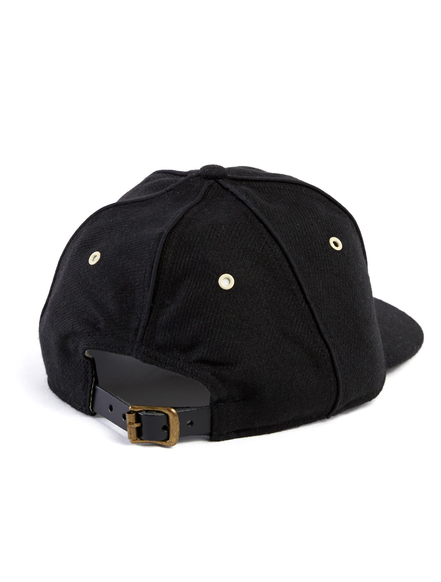 short bill ball cap