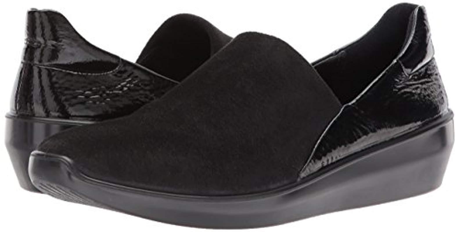 ecco incise urban slip on
