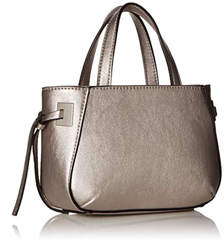 guess lizzy tote