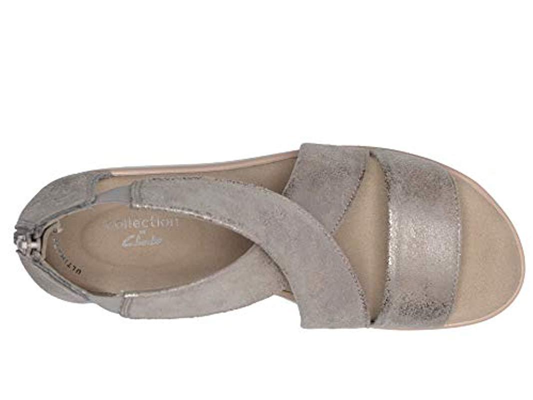 clarks rise flat sandal