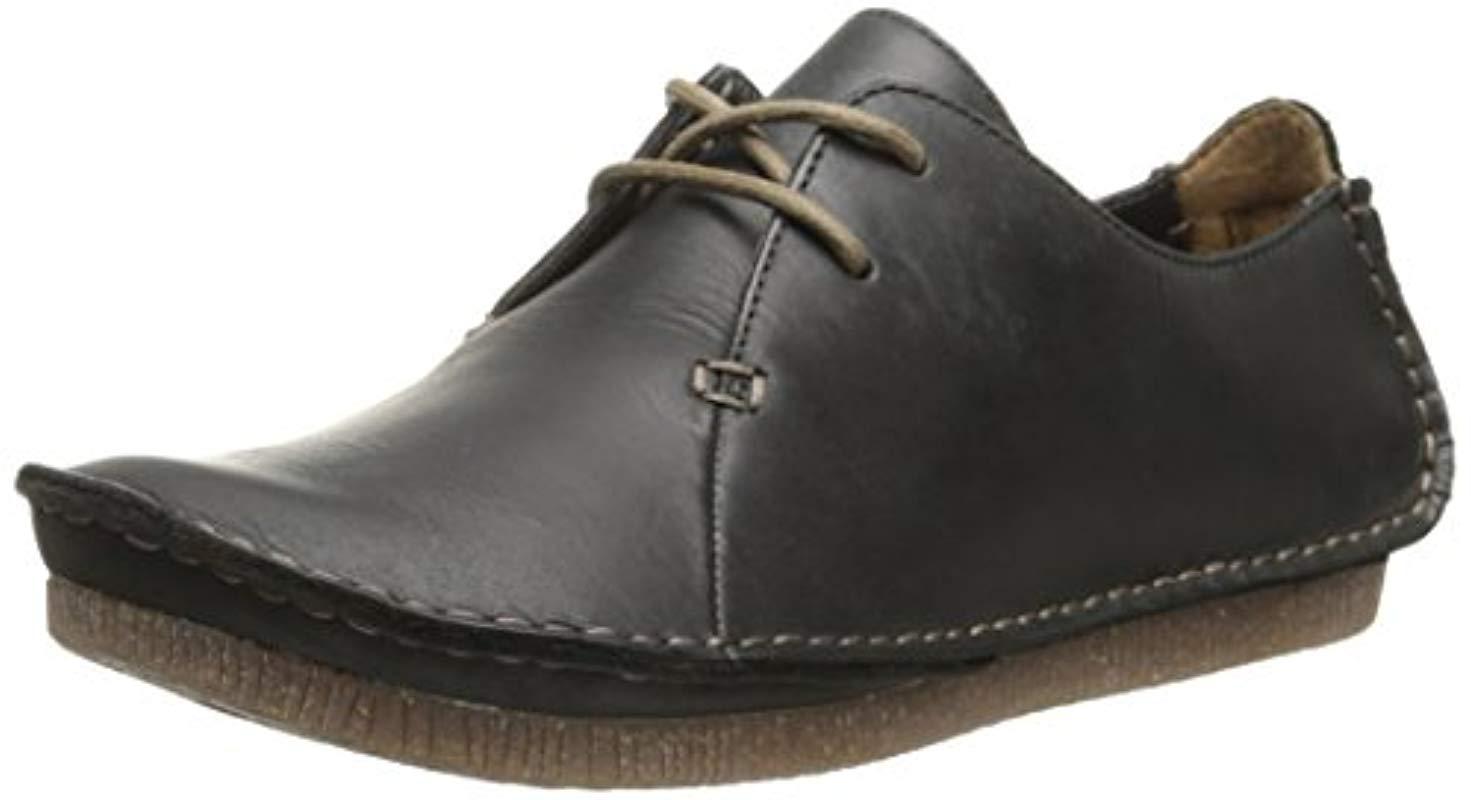 janey mae oxford clarks