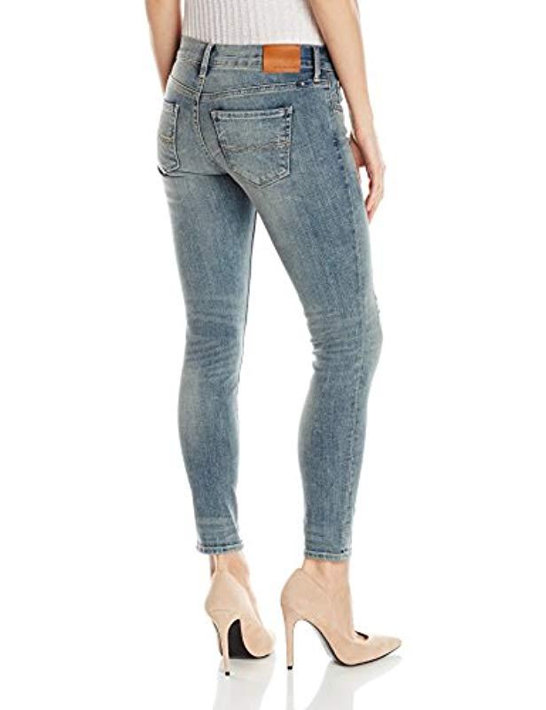 Lucky Brand Low Rise Charlie Capri Jean 