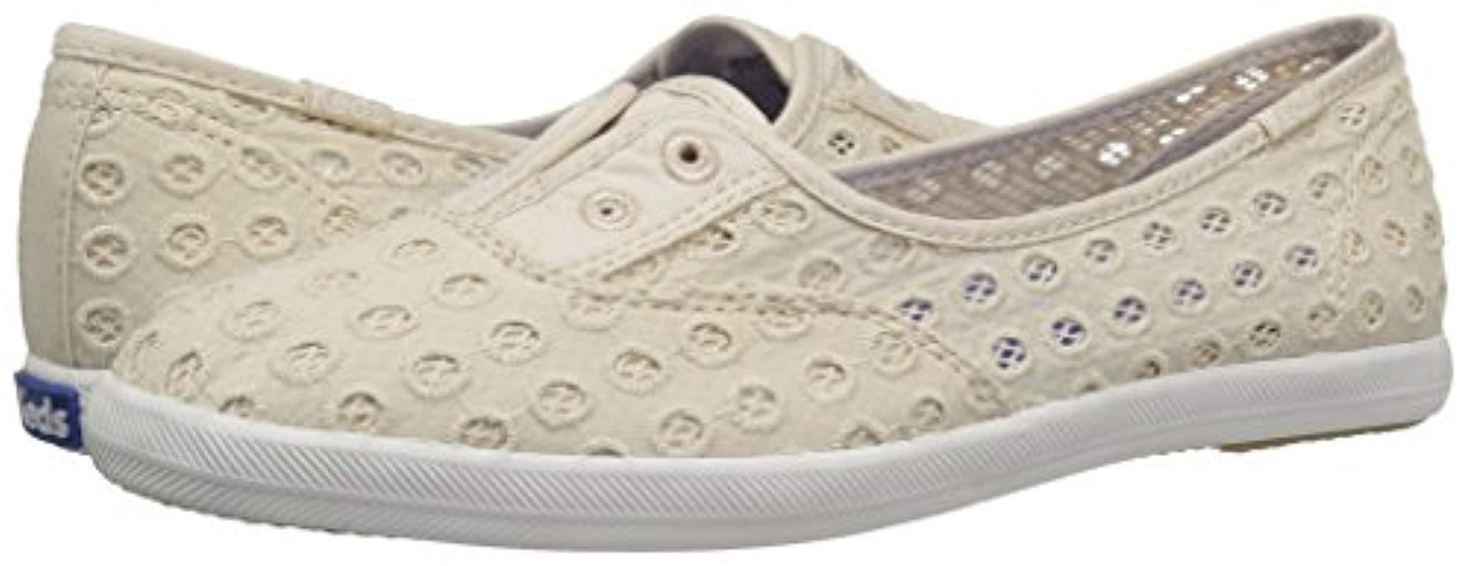keds chillax mini eyelet