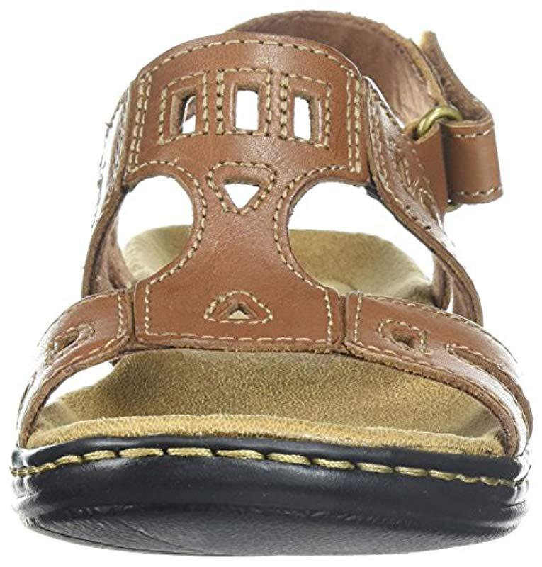 Clarks top leisa annual