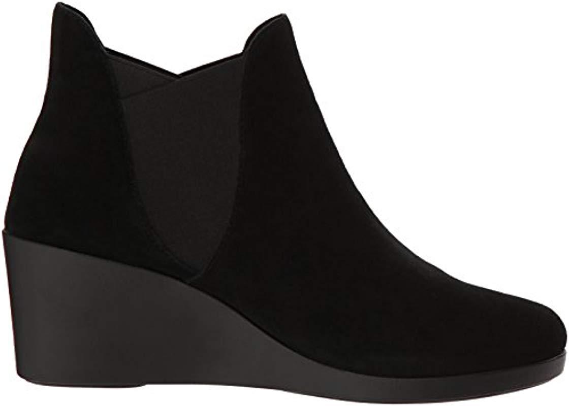 crocs leigh wedge chelsea boot